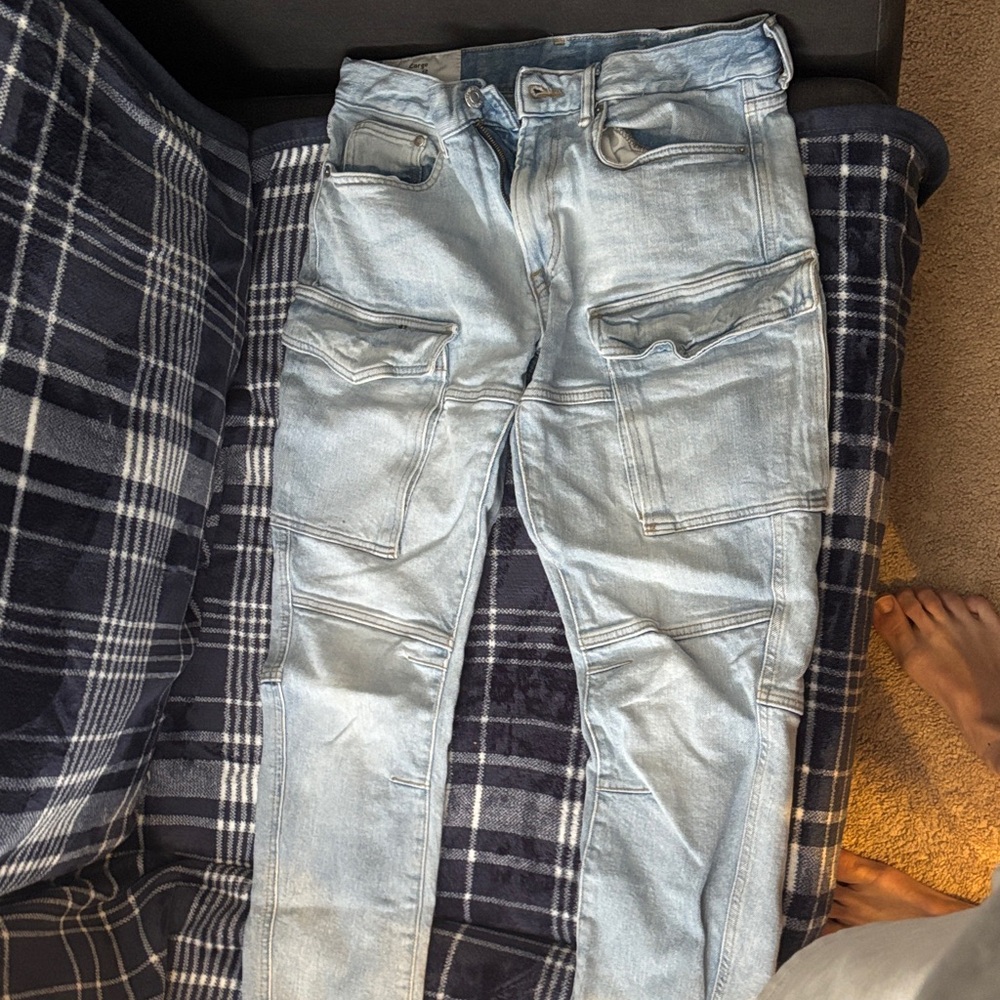 H&M Men's Relaxed Light Blue Jeans